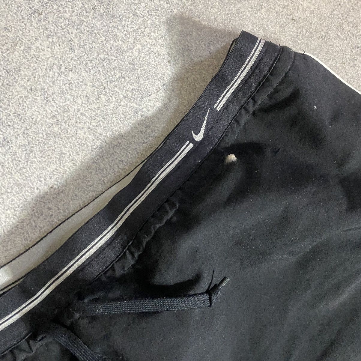 Nike Vintage Nike Track Pants XL Size US 34 / EU 50 - 5 Thumbnail