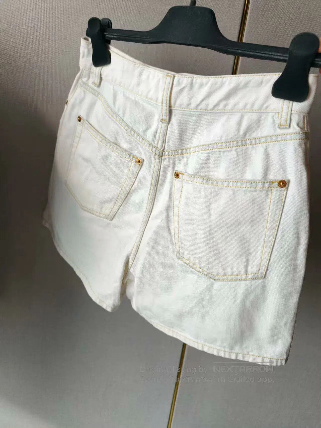 Louis Vuitton LV Women's Shorts. Size 31" - 2 Thumbnail