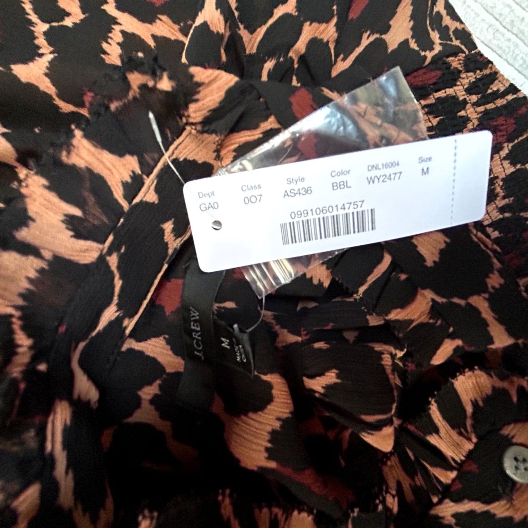 J.Crew J.CREW Women Blouse Medium Leopard Multicolor Crinkle Chiffon Smocked Popover Top Long Sleeve Size M / US 6-8 / IT 42-44 - 3 Thumbnail