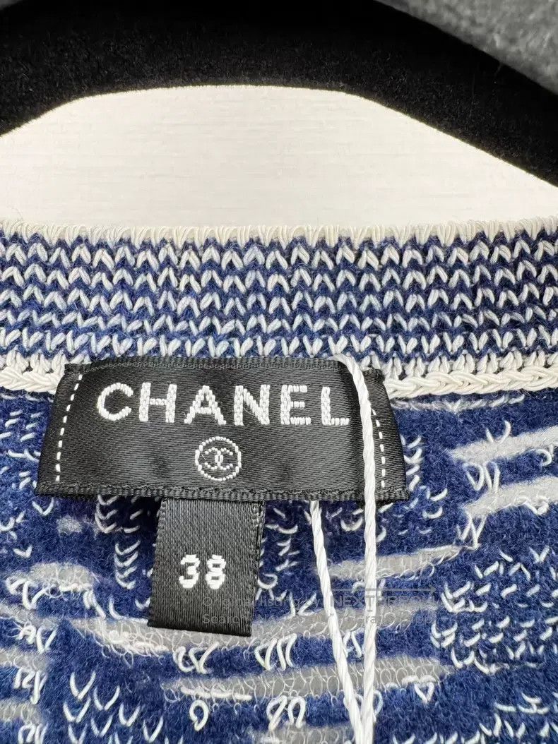 Chanel Chanel Knitted short sleeves Size XS / US 0-2 / IT 36-38 - 2 Thumbnail