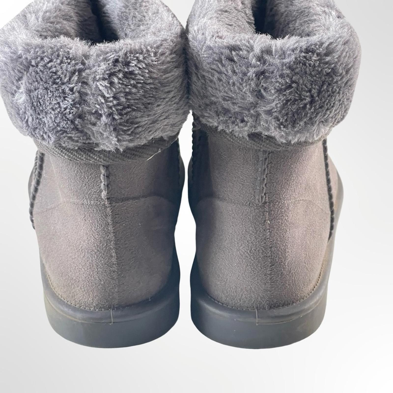Other DKSUKO Cozy Gray Fur-Lined Women's Boots in size 9 Size US 9 / IT 39 - 4 Thumbnail