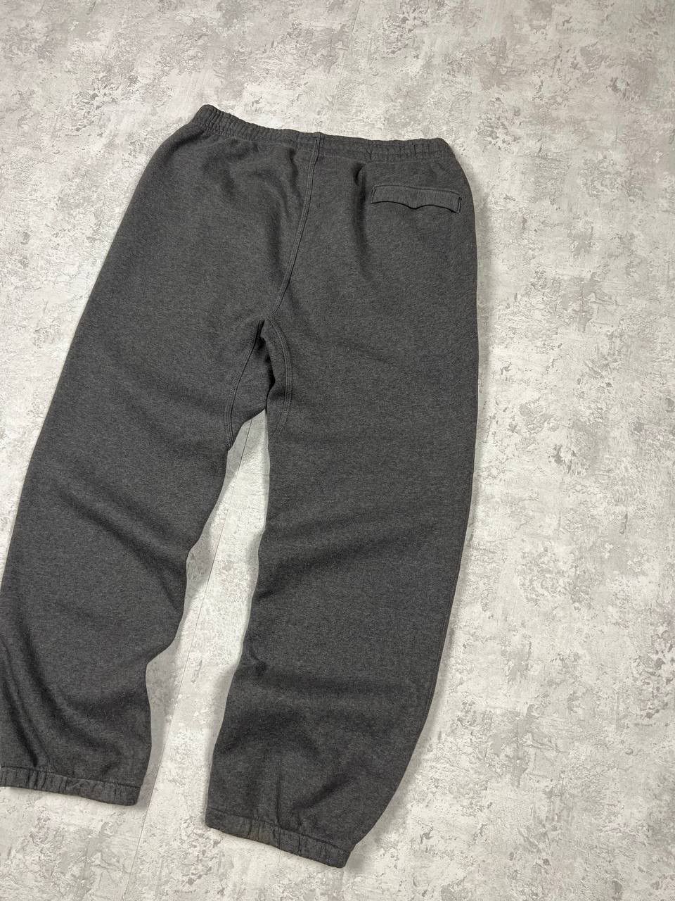 Nike Nike Baggy Grey Sweatpants Joggers Pants Size L Size US 35 - 9 Thumbnail