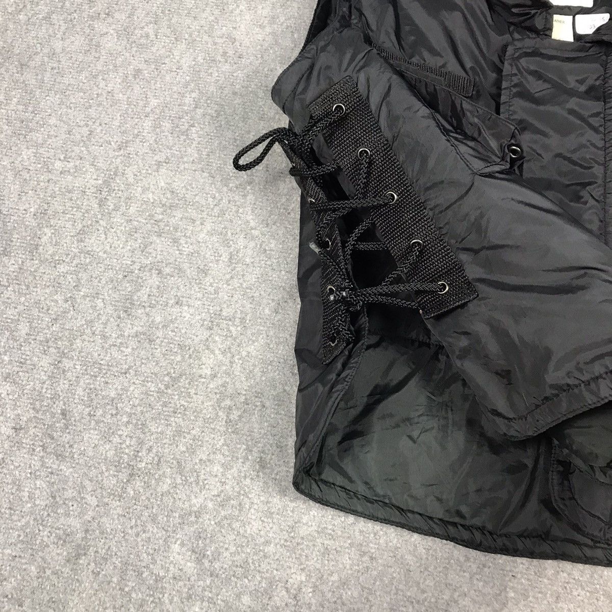 Japanese Brand BODY ARMER VEST TACTICAL STYLE MILITARY Size US M / EU 48-50 / 2 - 4 Thumbnail