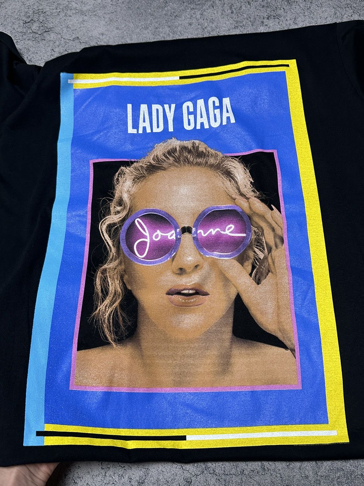 Band Tees Lady Gaga Joanne 2017 World Tour Photo T-Shirt Size US XL / EU 56 / 4 - 4 Thumbnail