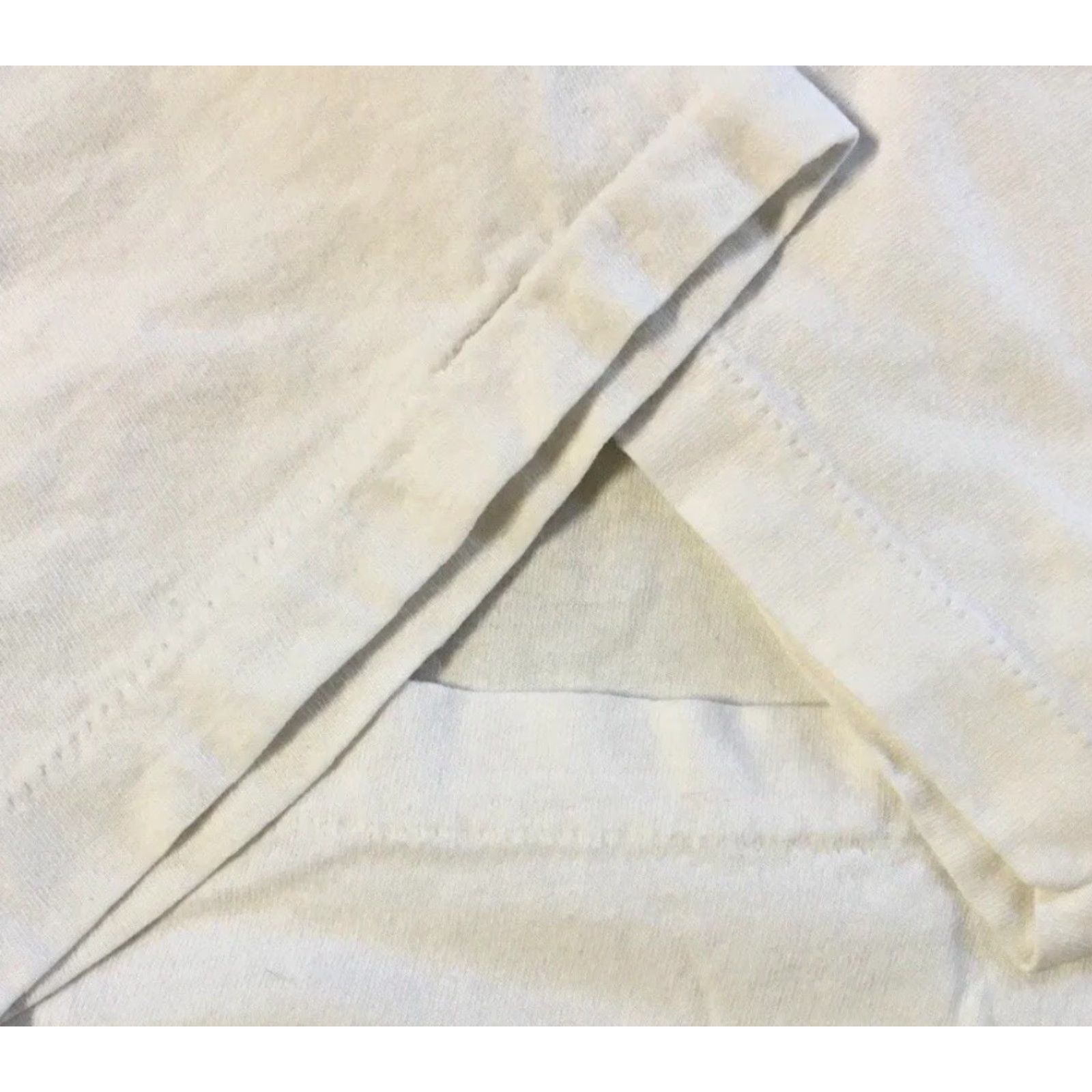Vintage VINTAGE Hanes Faded V Neck Shirt M L White 90s 80s Biker Trucker Punk Grunge Surf Skate PE 80s Mens T-Shirt Knit Single Stitch Size US M / EU 48-50 / 2 - 3 Thumbnail