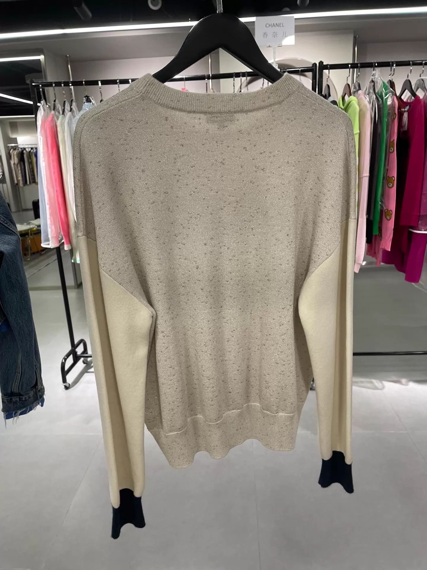 Chanel Chanel Logo Knit Sweater Size 40 99 New Size M / US 6-8 / IT 42-44 - 2 Thumbnail