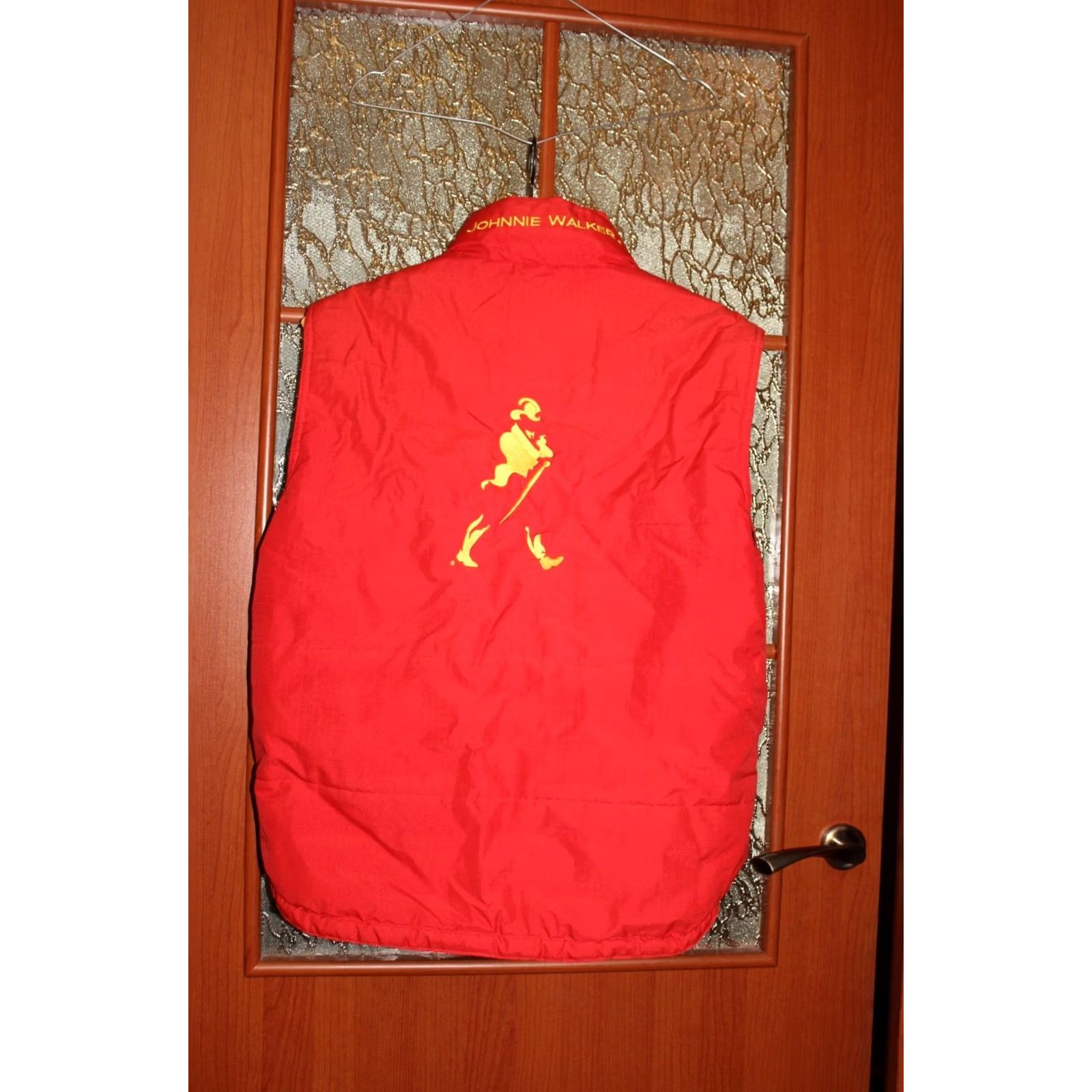 johnnie-O VINTAGE Johnnie Walker Gilet padded Jacket Mens M Red Brand Unbranded Shirt/Outerwear 2000s 90s NASCAR Motorsports Size US M / EU 48-50 / 2 - 6 Thumbnail