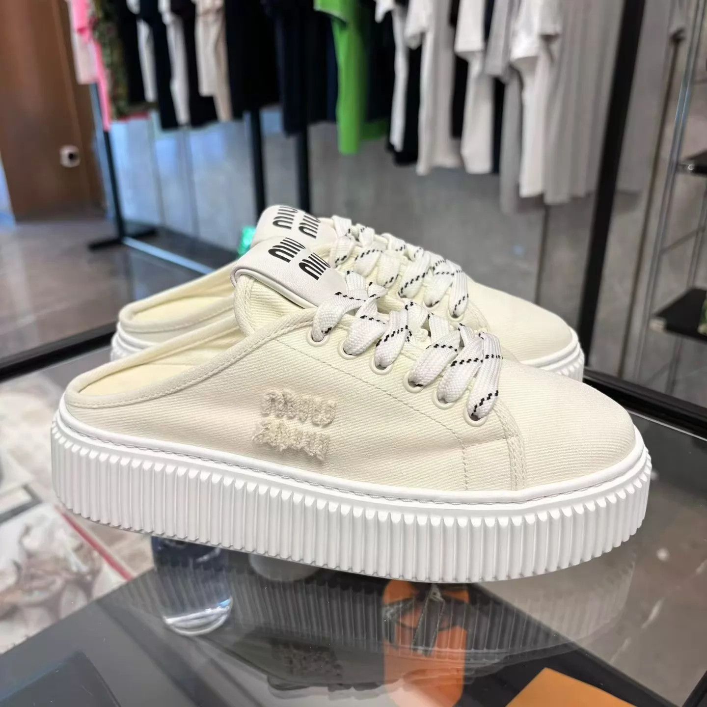 Miu Miu MIU MIU Canvas Platform Slip-On 38 Size US 7.5 / IT 37.5 - 2 Thumbnail