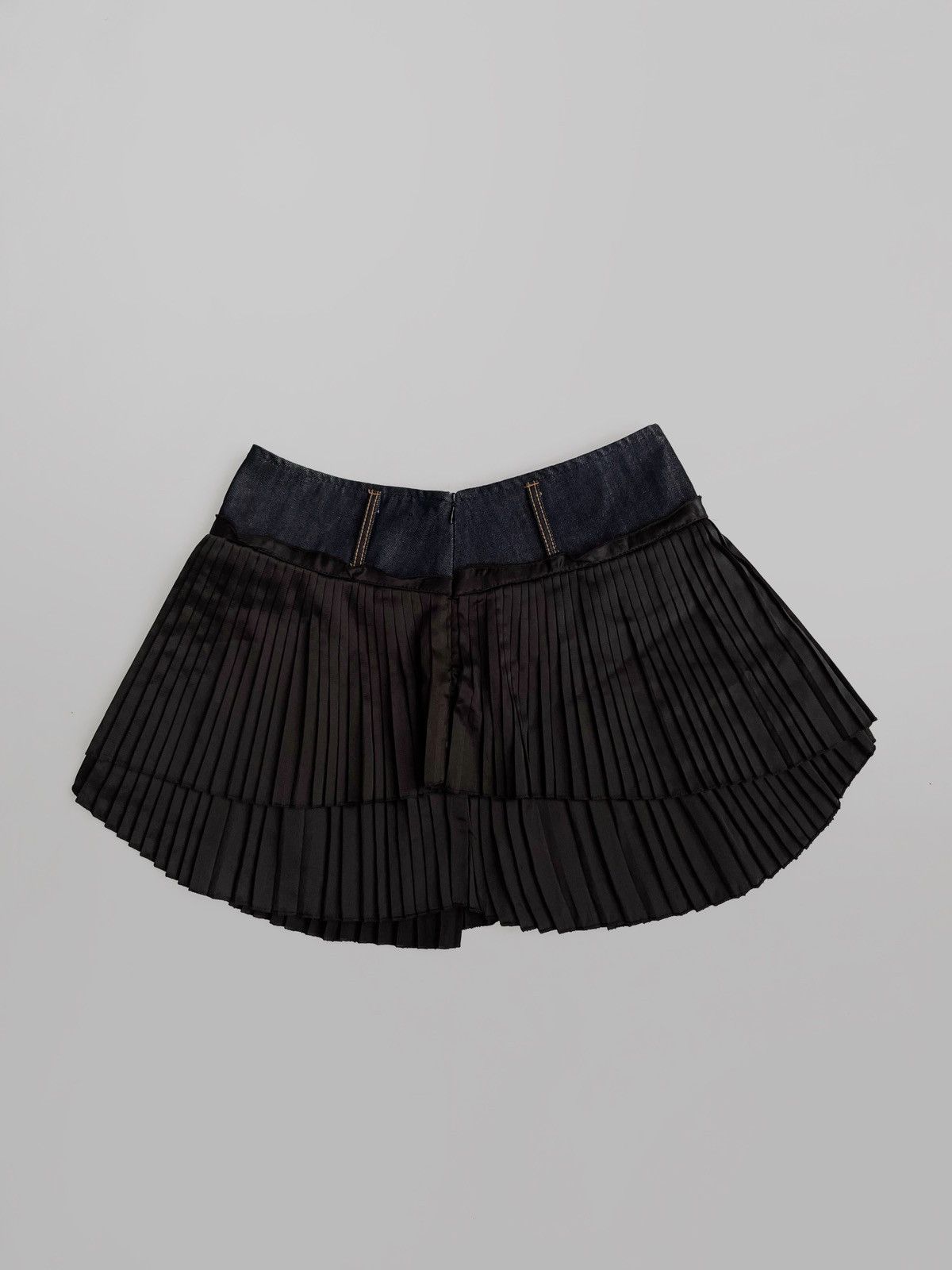 20471120 × Vintage Vintage Yes Miss Avant-grade mini skirt 2000s Size 26" / US 2 / IT 38 - 2 Thumbnail