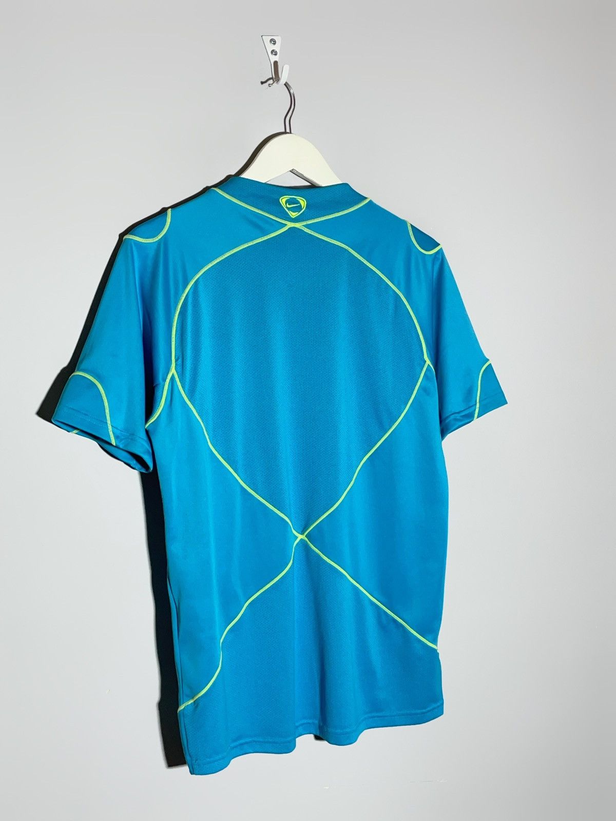 Vintage FC Barcelona Nike Vintage Hype Y2k Football Training Jersey Size US M / EU 48-50 / 2 - 9 Thumbnail