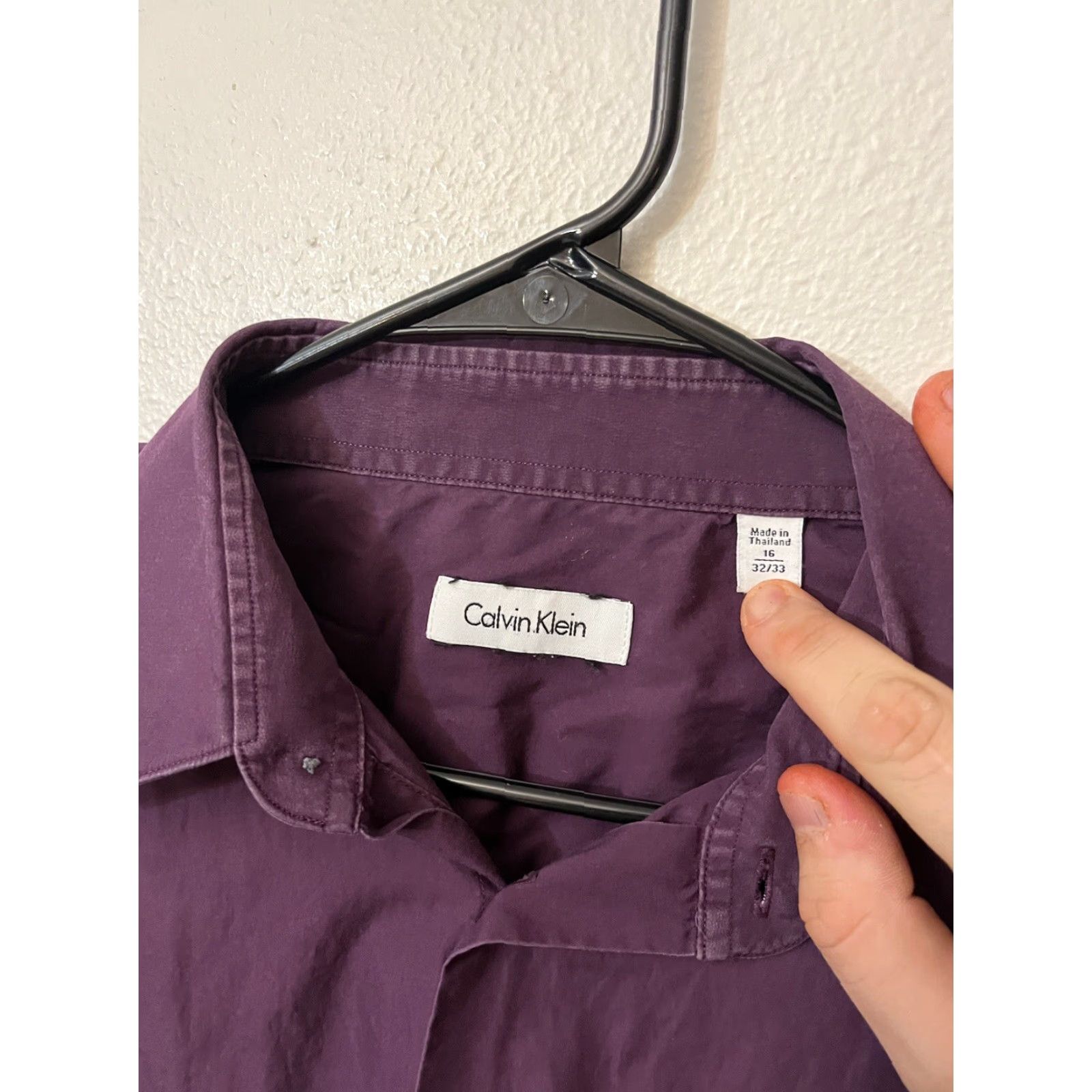 Calvin Klein CALVIN KLEIN Dress Shirt Men's Regular Fit 16 Purple Solid Cotton Blend Button Collared Long Sleeve Shimmer Size US L / EU 52-54 / 3 - 2 Thumbnail