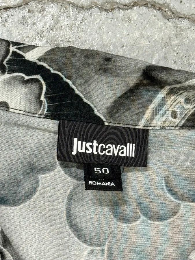 Just Cavalli SS2018 Cavalli Tiger Fantasia Black & White Shirt Size US M / EU 48-50 / 2 - 8 Thumbnail