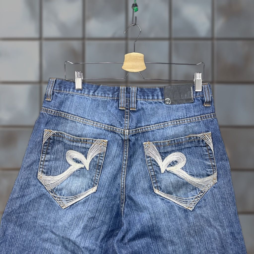 Rocawear VINTAGE Rocawear Baggy Denim Jean Shorts 34 Hip Hop Men Blue 90s/2000s Style, Hip Hop Mens 34 Denim Shorts Size US 34 / EU 50 - 1 Thumbnail