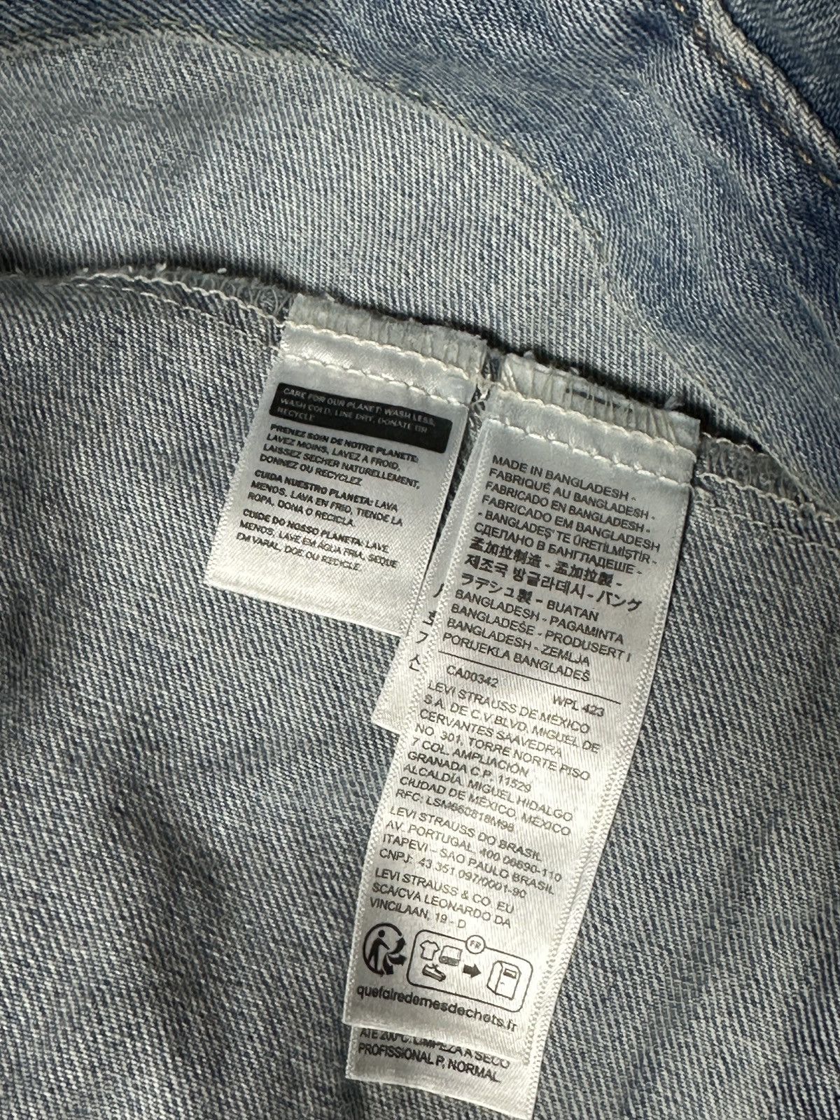 Levi's Levi’s Premium Denim Trucker Jacket Medium Wash - size XL Size US XL / EU 56 / 4 - 9 Thumbnail