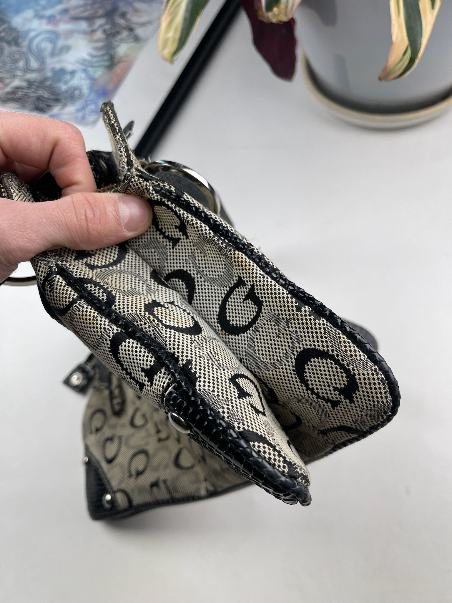 Guess Guess vintage buckle logo bag baguette mini 00s Y2k Handbag Size ONE SIZE - 7 Thumbnail