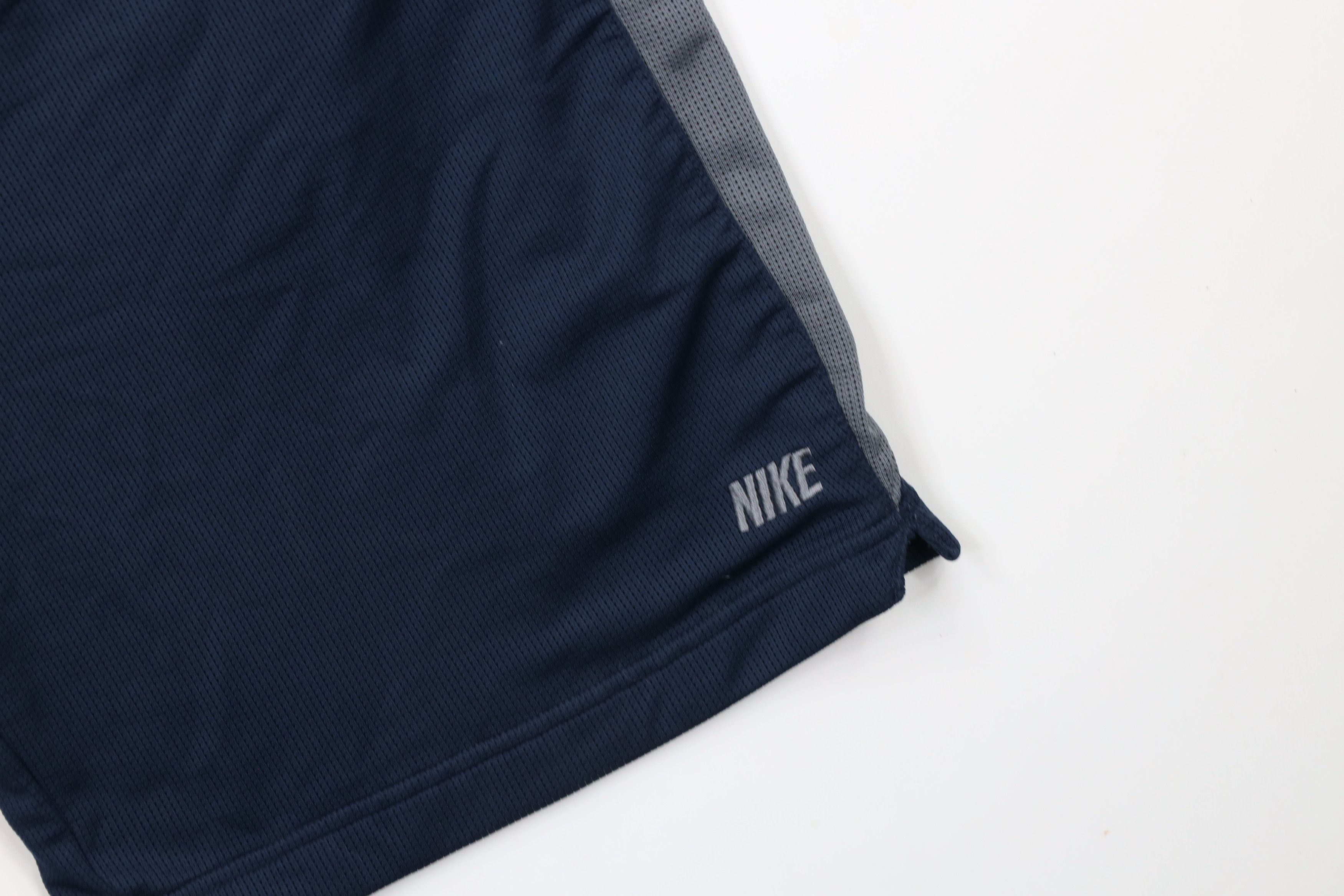 Nike × Vintage Vintage Nike Mini Swoosh Block Letter Above Knee Shorts Size US 34 / EU 50 - 5 Thumbnail