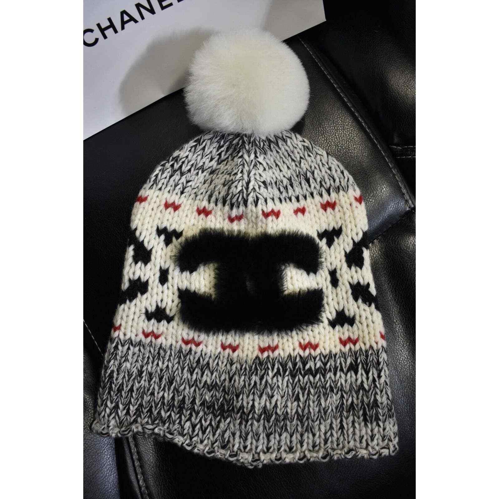 Chanel Chanel REV Pom Wool CC Logo Knit Cloche Beanie Winter Hat Size ONE SIZE - 3 Thumbnail
