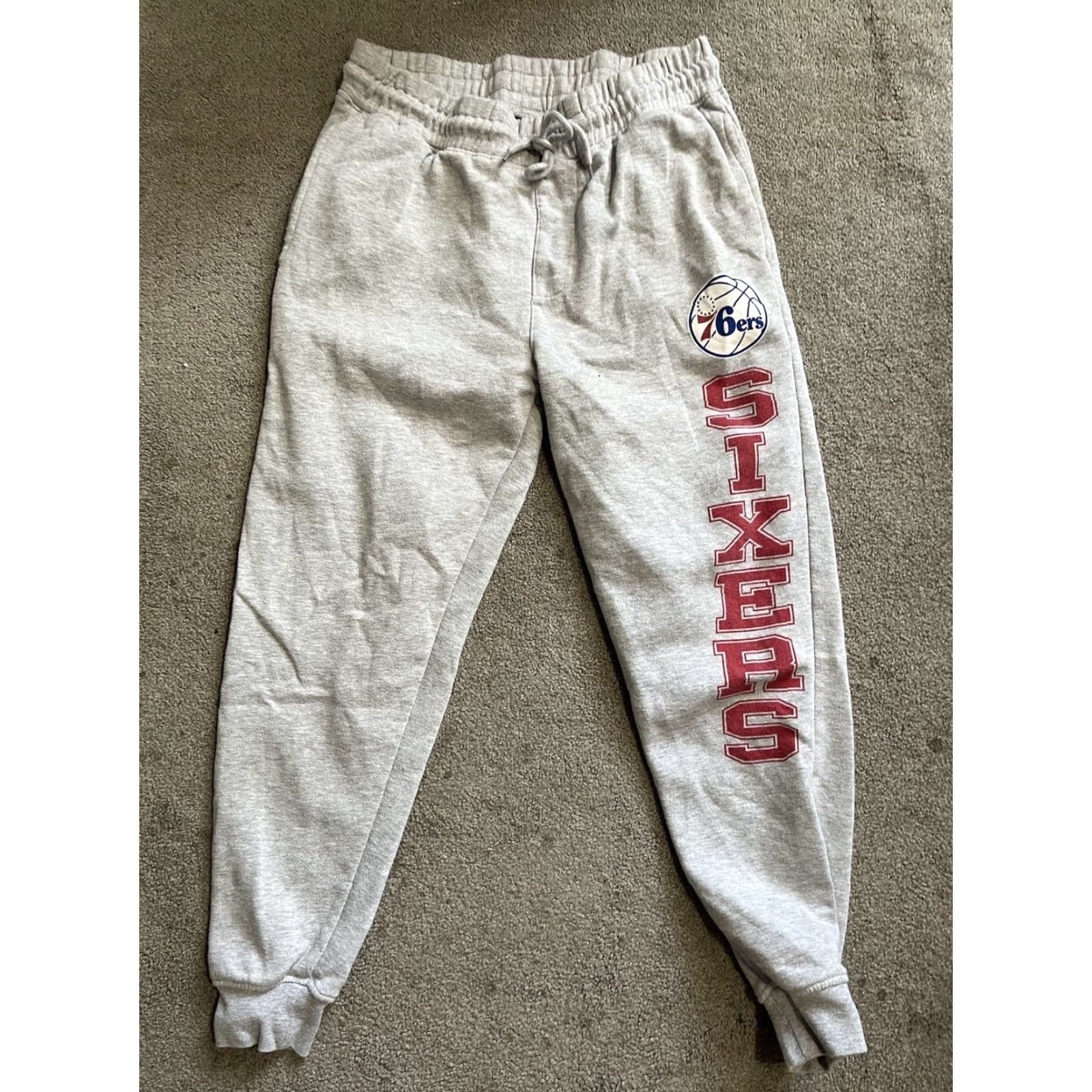 NBA NBA Philadelphia 76ers Men’s Sweatpants M Gray Drawstring Athletic Pants Basketball Activewear Regular Inseam 27 in Size US 31 - 2 Thumbnail