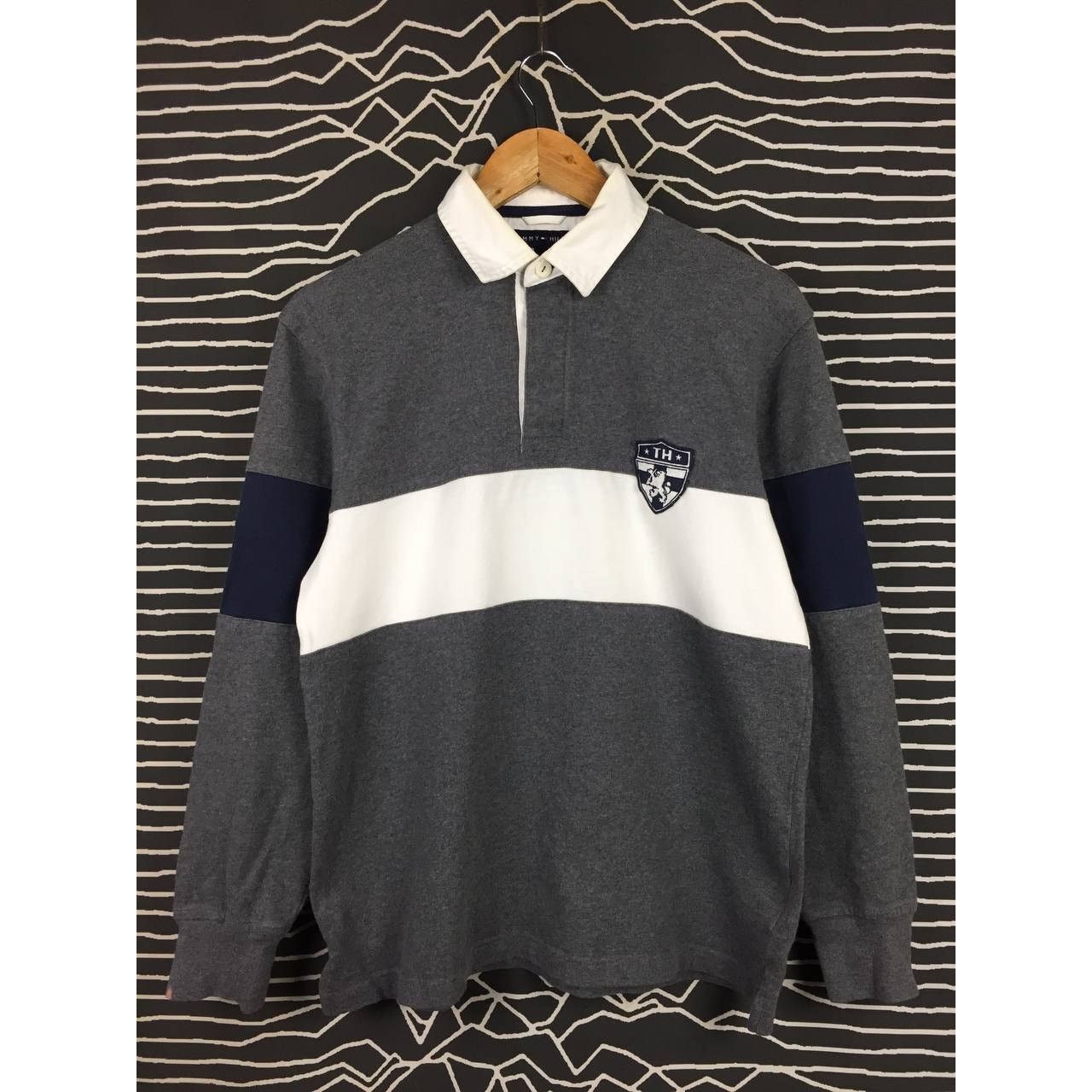 Tommy Hilfiger × Vintage Tommy Hilfiger Crest Logo Long Sleeve Rugby Polo Tee Size US S / EU 44-46 / 1 - 1 Thumbnail
