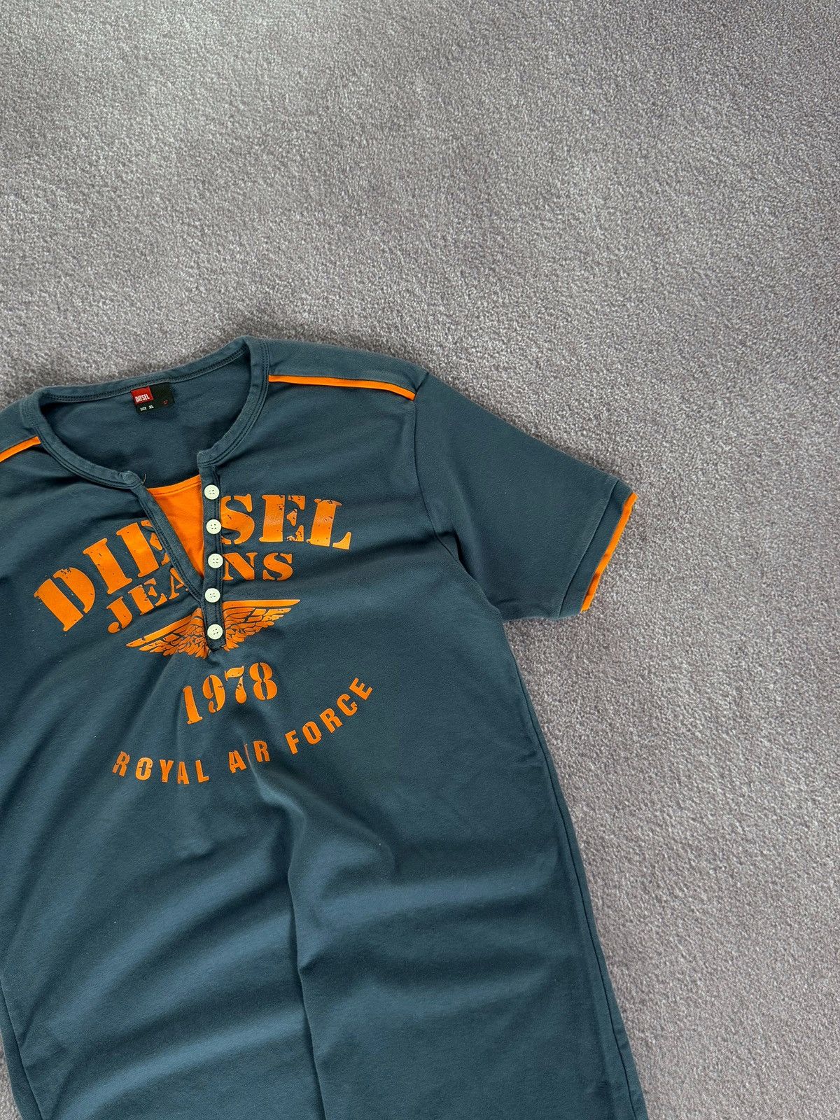 Diesel Diesel Spell Out Logo Y2K Graphic 00s T-Shirt Size US XL / EU 56 / 4 - 5 Thumbnail