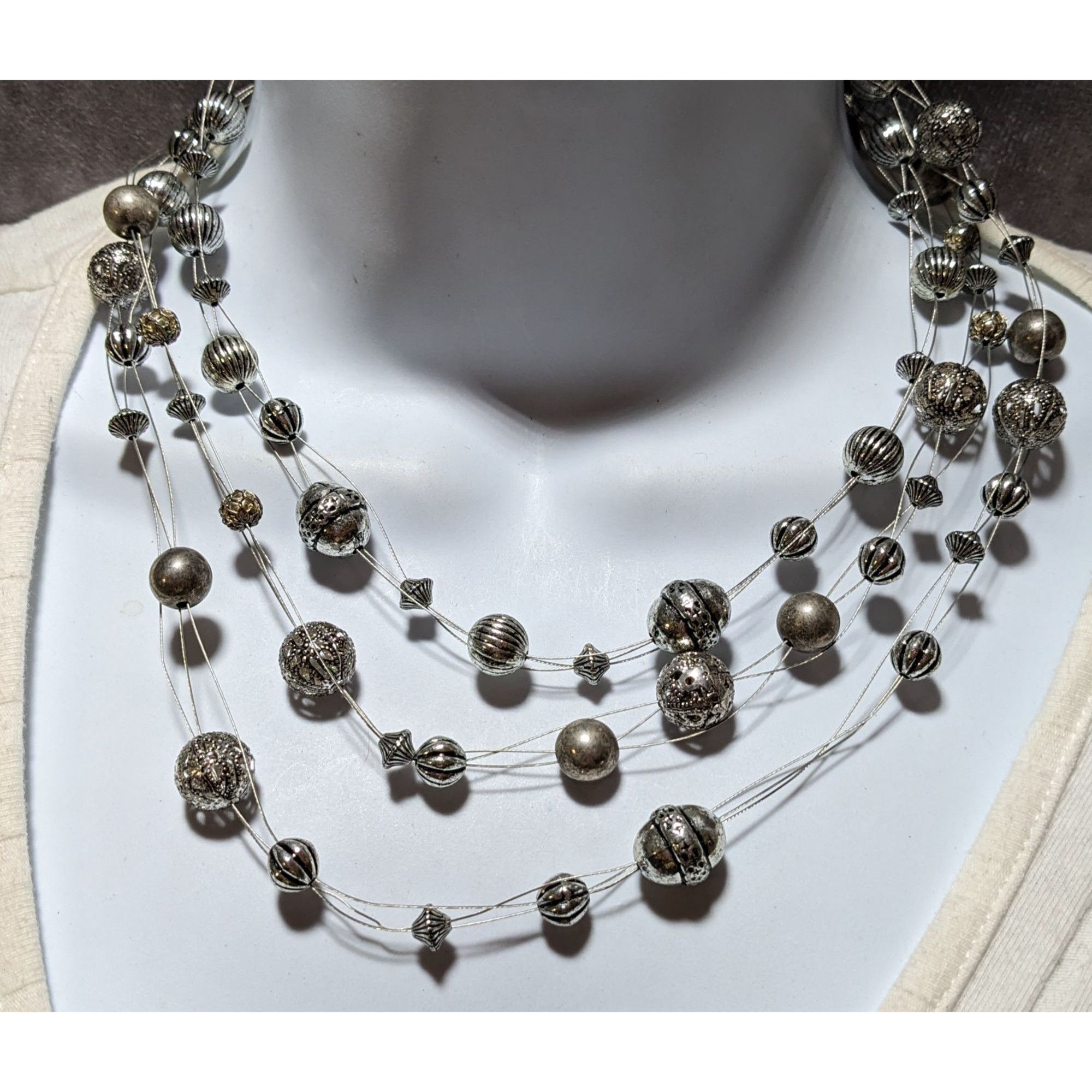 Other Silver Beaded Floating Necklace Size ONE SIZE - 2 Thumbnail