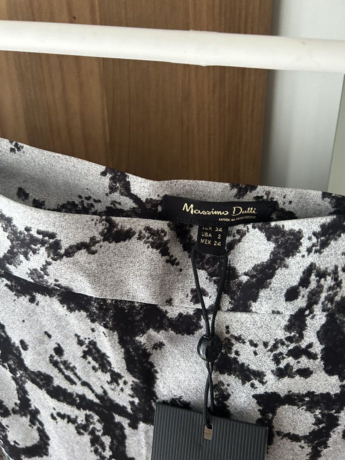 Massimo Dutti Silver skirt Size 24" / US 00 / IT 34 - 2 Thumbnail