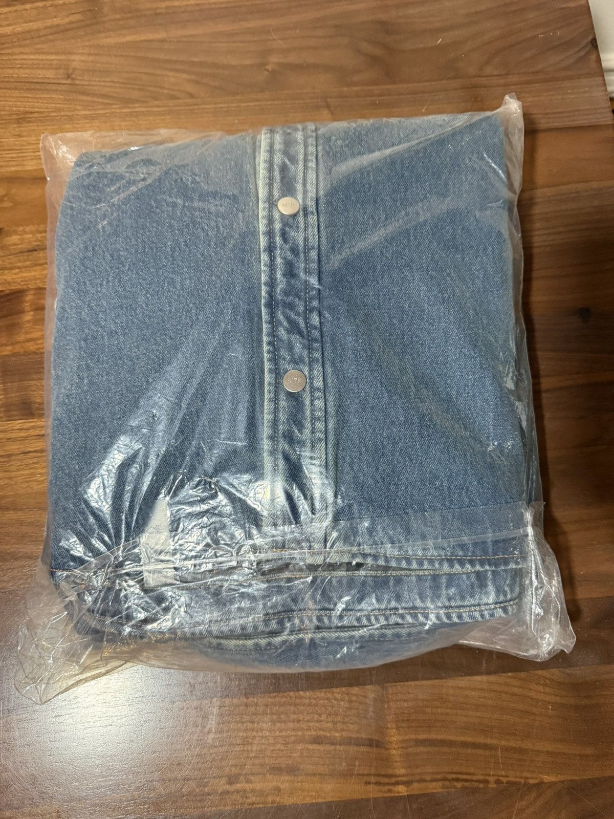 Kith Kith Denim Apollo Shirt Jacket Luka Wash Blue Size Large Size US L / EU 52-54 / 3 - 5 Thumbnail