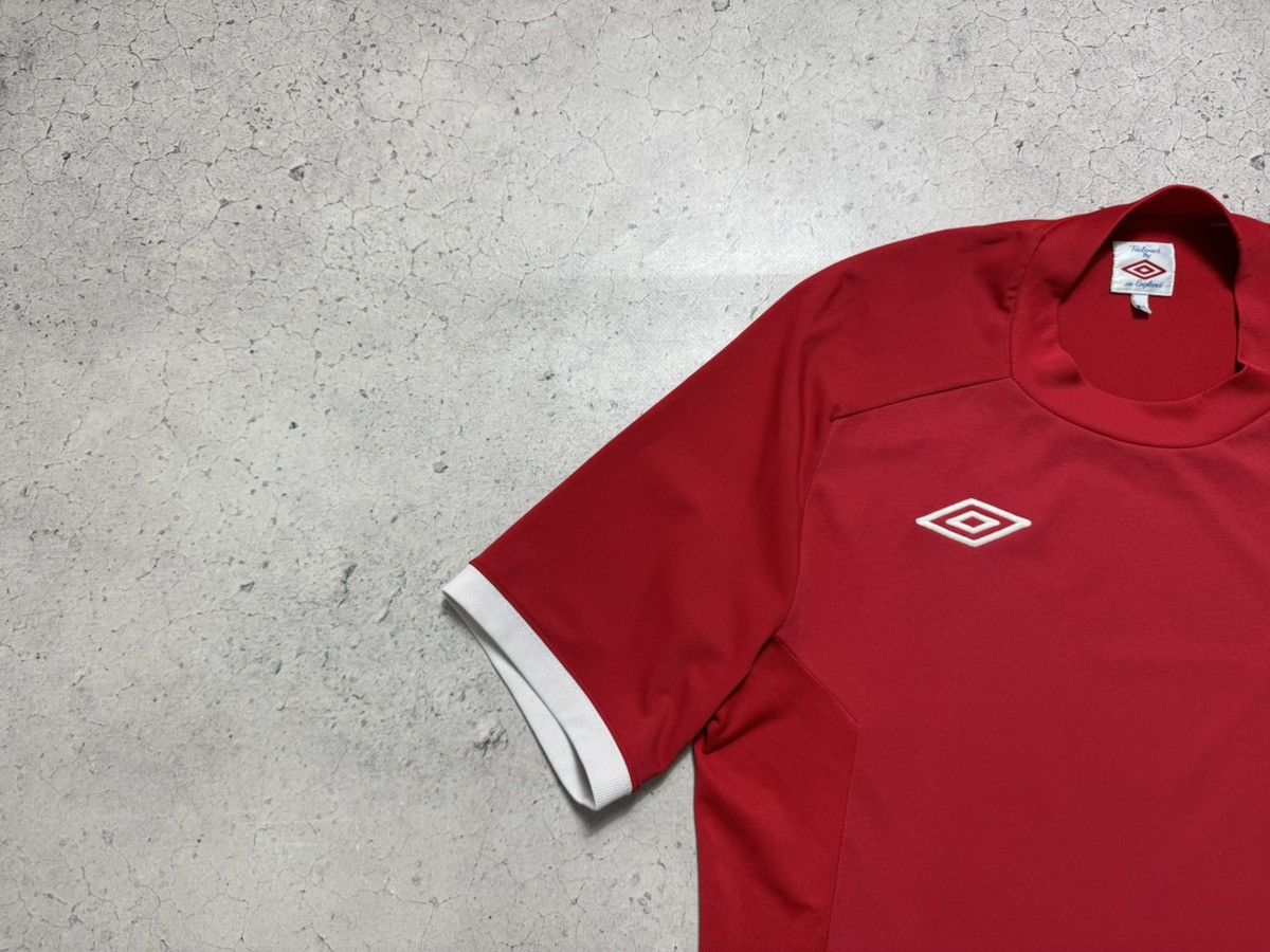 Umbro Umbro England Team 2010/2011 Vintage Soccer Jersey Size US S / EU 44-46 / 1 - 3 Thumbnail