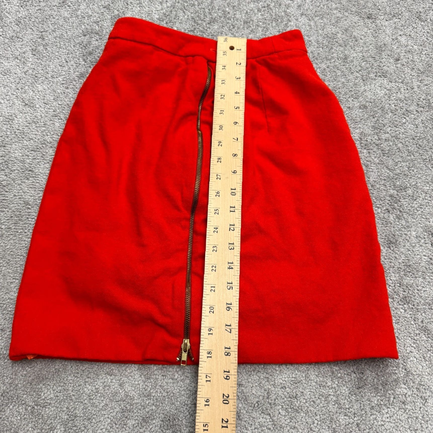 Anne Klein VINTAGE Anne Klein Skirt Wool Pencil Women 0 Adult Regular Red Knee Length Zipper 80s 90s Classic Workwear Women's Size 25" / US 0 / IT 36 - 7 Thumbnail