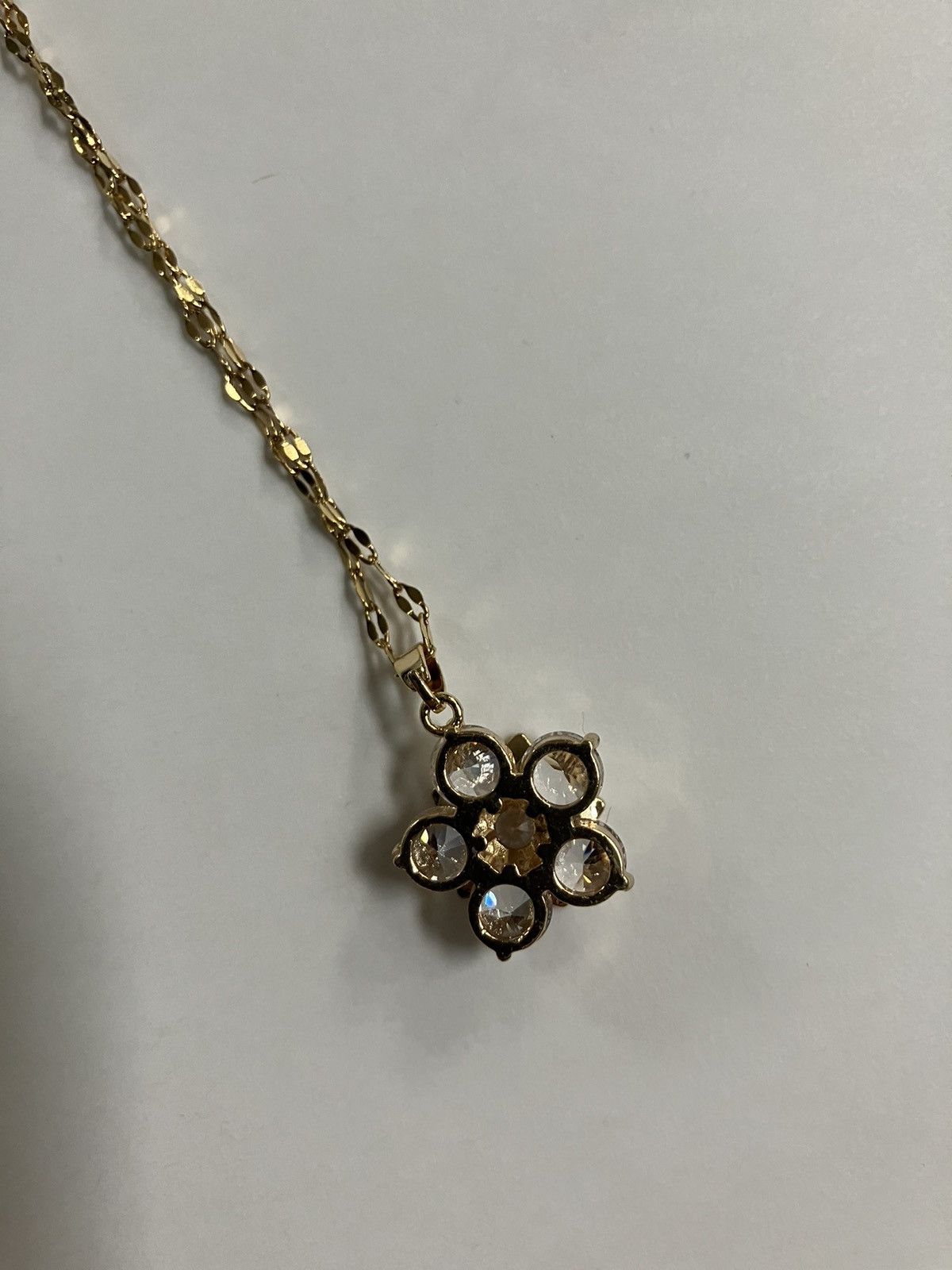 Handmade Gold Jeweled Flower Pendant Necklace - White Size ONE SIZE - 3 Thumbnail