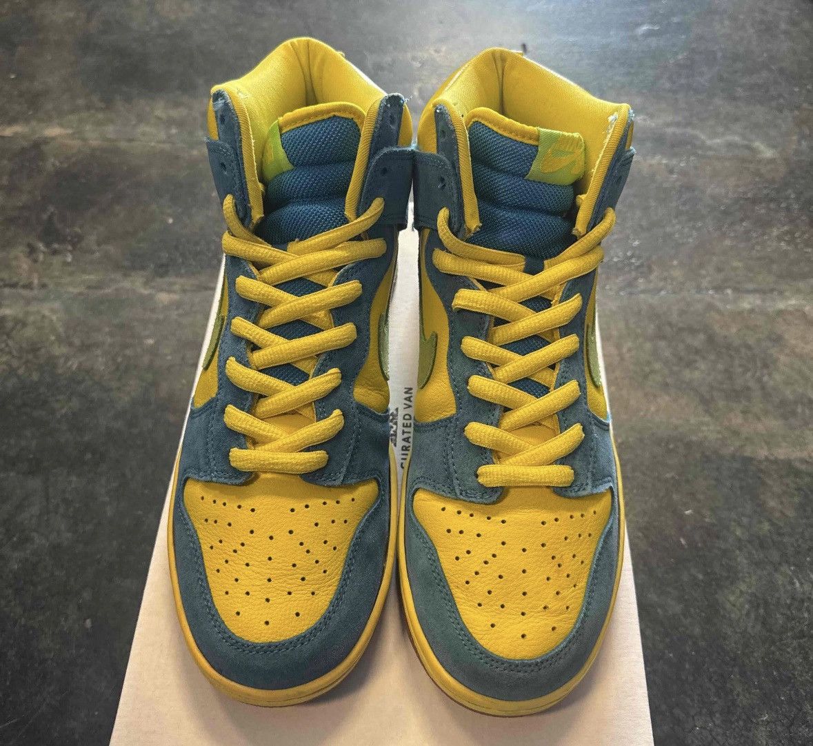 Nike Dunk High SB Marge Simpson Size US 10 / EU 43 - 3 Thumbnail