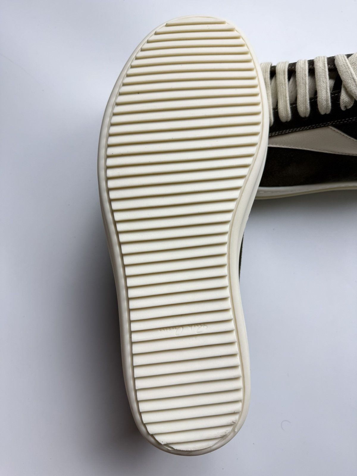 Rick Owens Rick Owens Mainline Vintage Sneakers Concordians Brown Suede Size US 10 / EU 43 - 9 Thumbnail