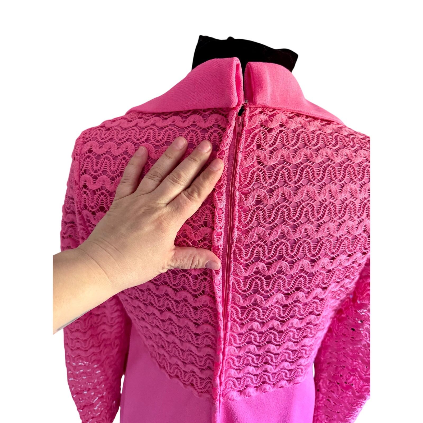 Vintage Vintage 70’s Hot Pink Groovy Texture GoGo Dress Large Hippie Size L / US 10 / IT 46 - 3 Thumbnail