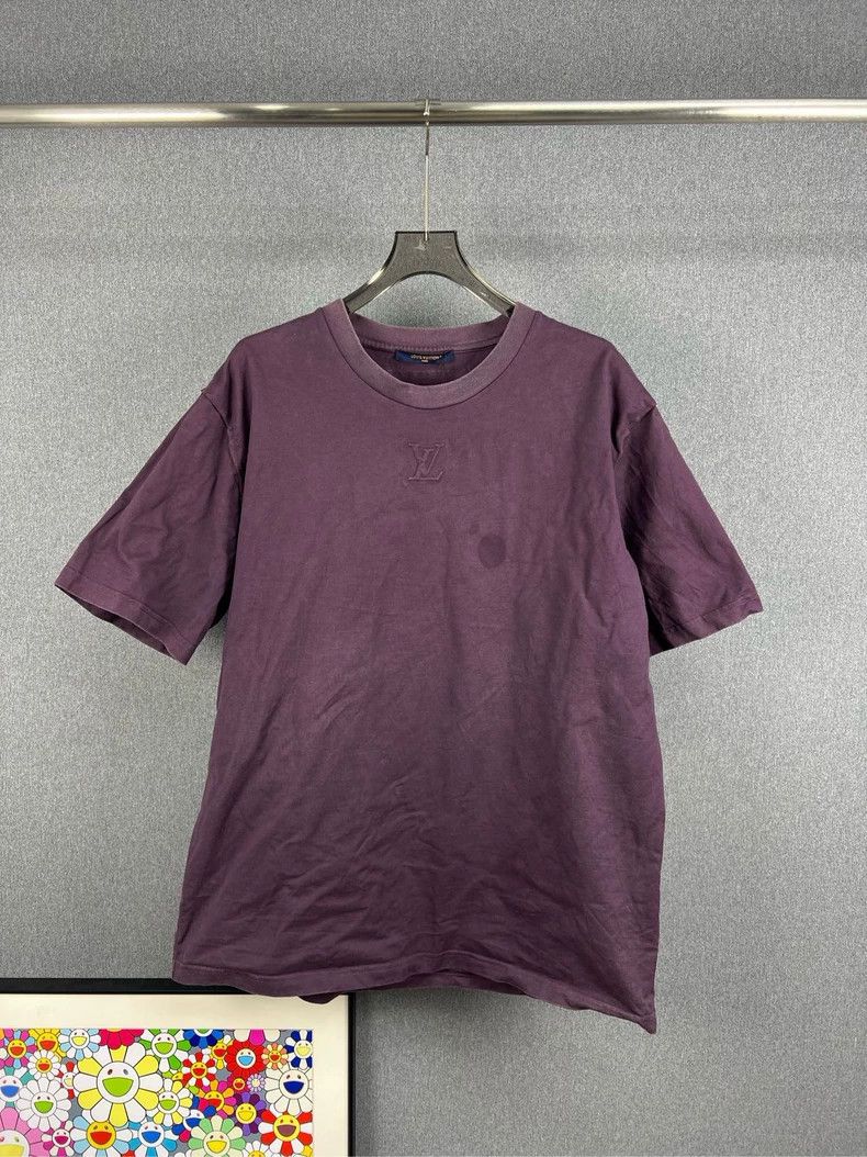 Louis Vuitton Louis Vuitton size 5l Neckline embossed LOGO short sleeve Size US M / EU 48-50 / 2 - 1 Thumbnail