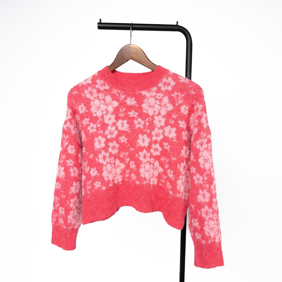 Zara Zara Womens Pink Floral Crop Sweater Knit Jumper Soft Cozy Size M / US 6-8 / IT 42-44 - 3 Thumbnail