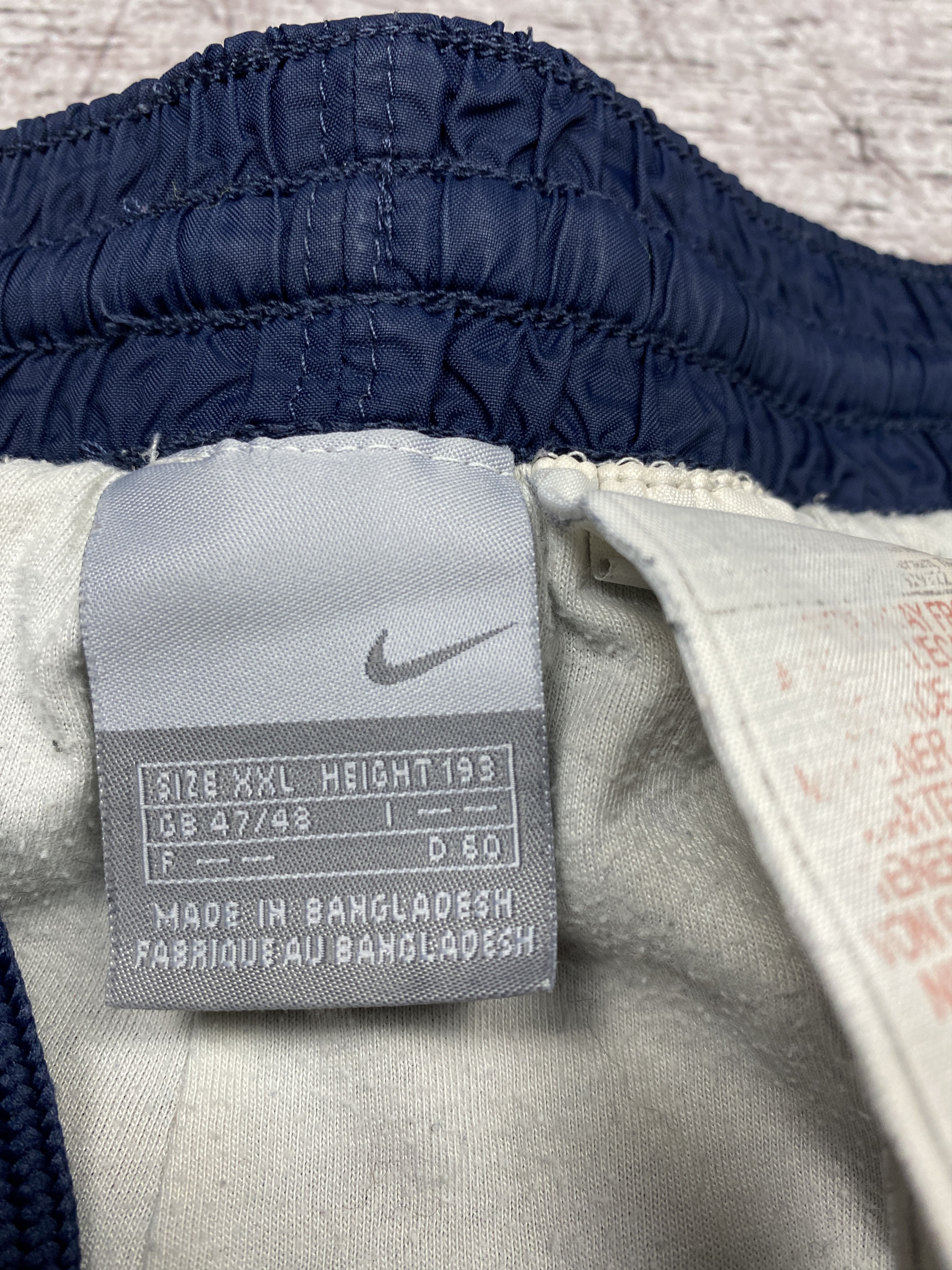 Nike × Vintage Nike Vintage Mens Nylon Baggy Track Pants Y2K Size US 38 / EU 54 - 7 Thumbnail