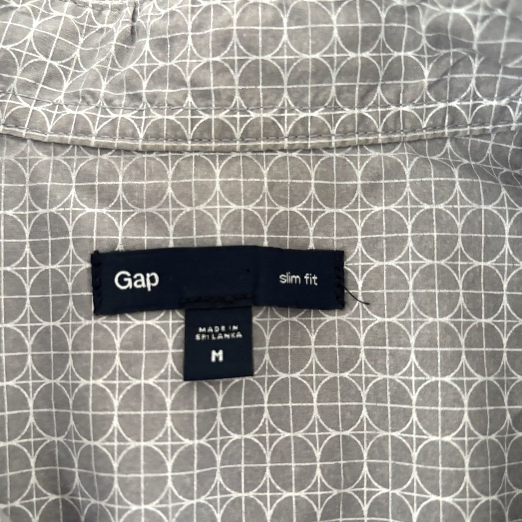 Gap GAP Men's Slim Fit Shirt Grey Geometric Pattern Size M Short Sleeve Button Up Size US M / EU 48-50 / 2 - 2 Thumbnail