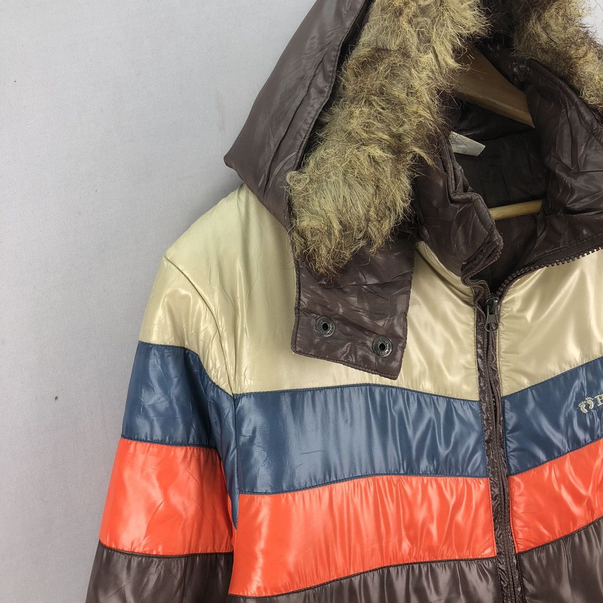Hang Ten Vintage 2000s Hang Ten Surf Faux Fur Puffer Jacket Size US M / EU 48-50 / 2 - 2 Thumbnail