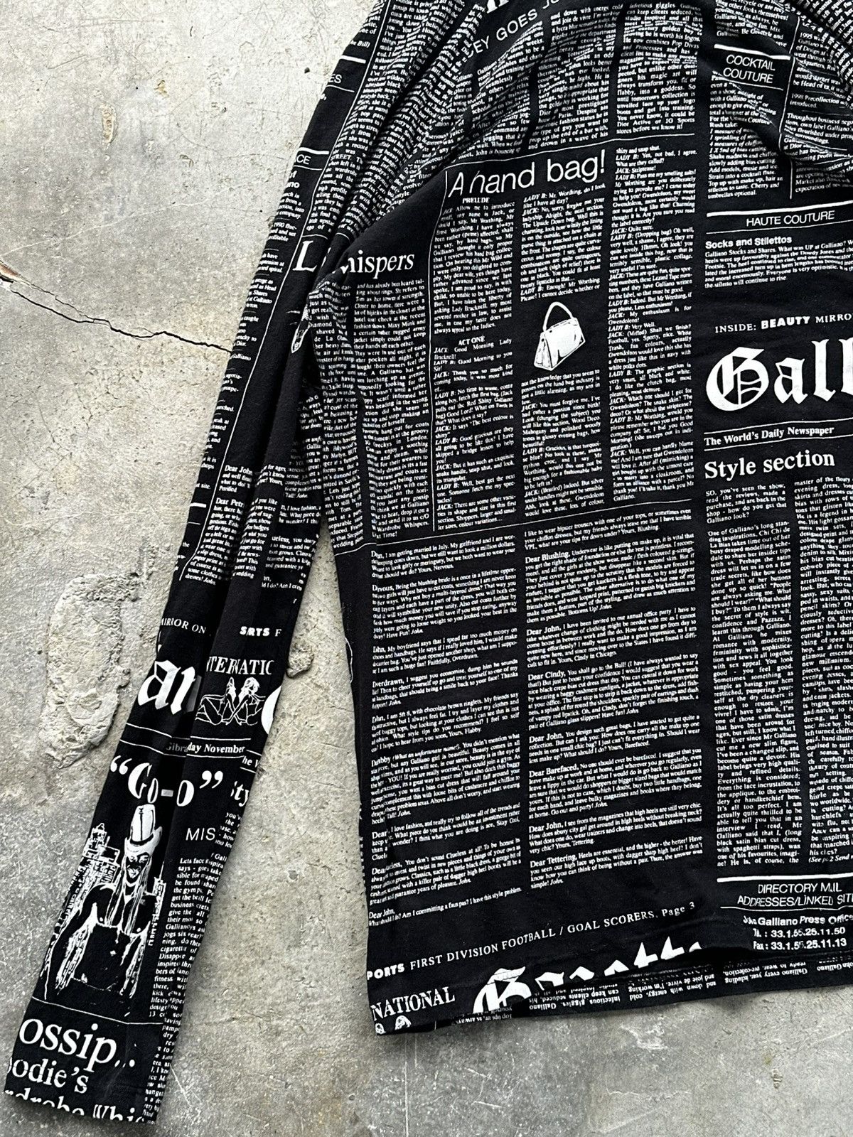 John Galliano John Galliano Gazette Newspaper Hoodie Size US S / EU 44-46 / 1 - 17 Thumbnail