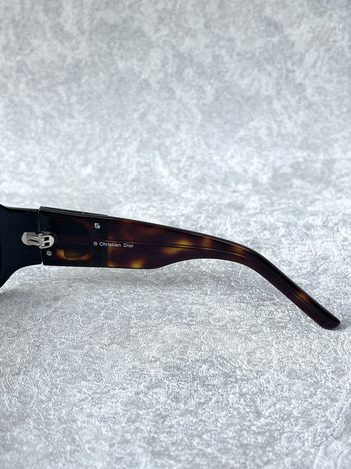 Dior Vintage Christian Dior Shaded 1S Tortoise Shield Sunglasses Size ONE SIZE - 8 Thumbnail