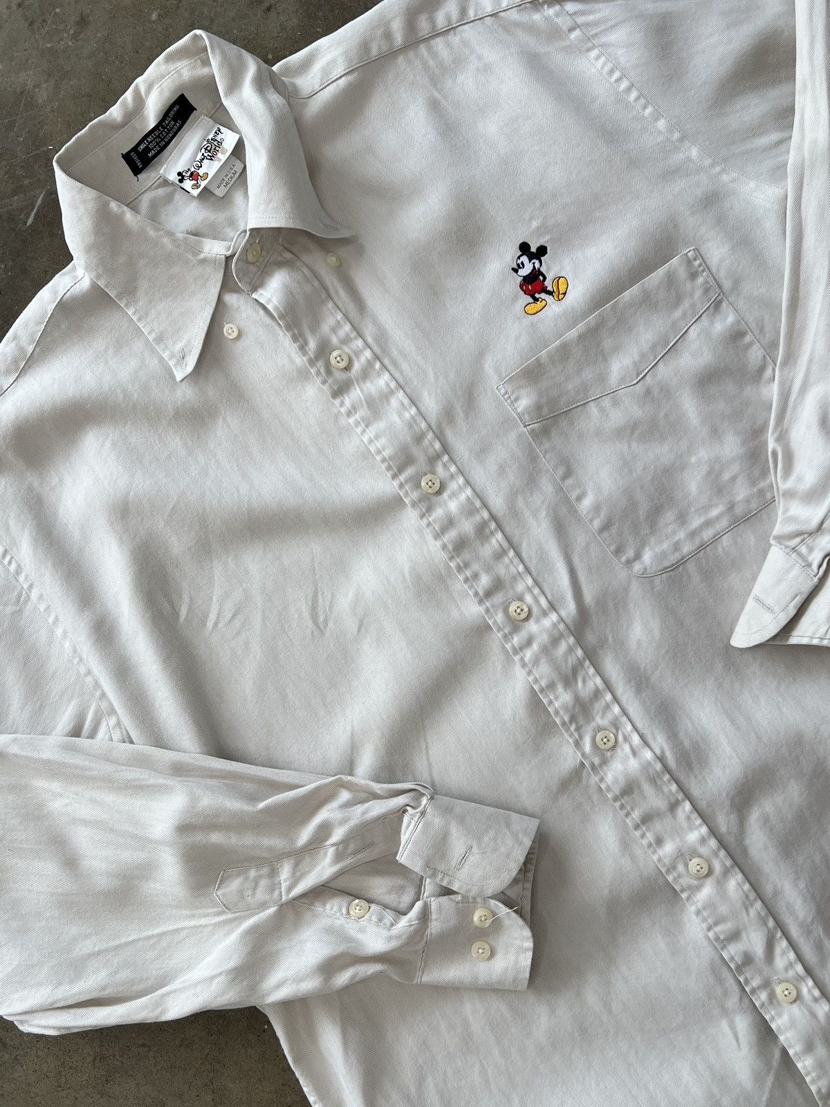 Disney × Vintage Vintage 90s Disney Mickey Mouse Button Up Medium Size US M / EU 48-50 / 2 - 1 Thumbnail