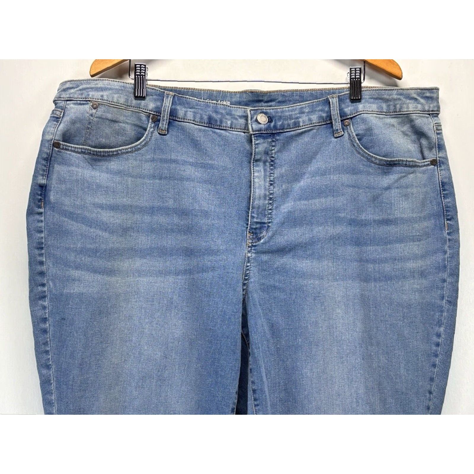 Talbots Talbots Flawless Slim Ankle Jeans Plus Size 22W Light Wash Stretch Women’s Denim Size 40" / US 18 - 2 Thumbnail