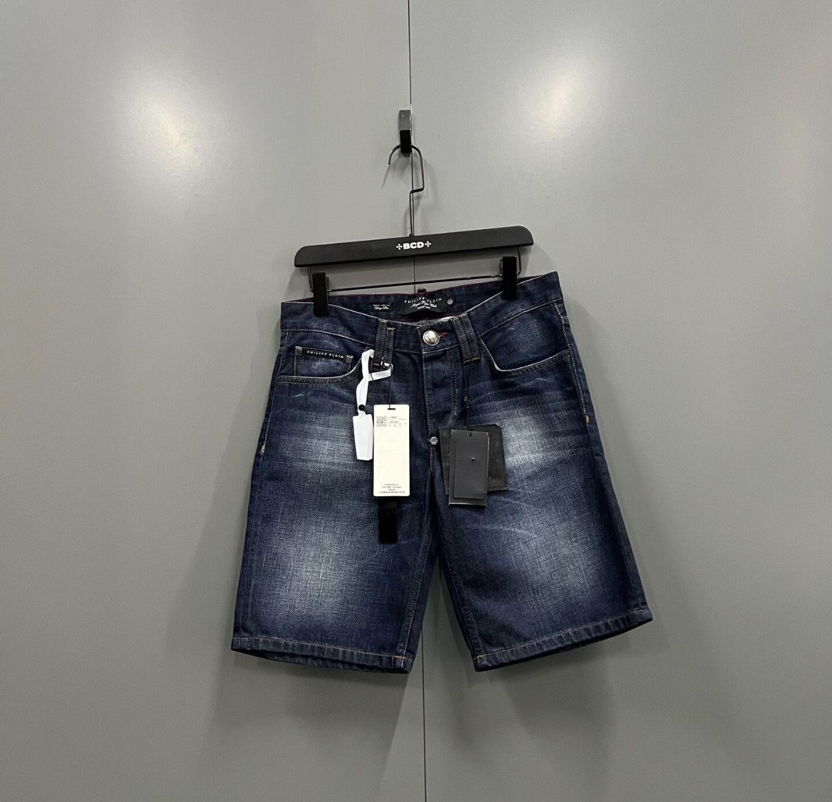 Philipp Plein Philipp Plein Dark Blue Denim Shorts J41 Size US 30 / EU 46 - 1 Thumbnail