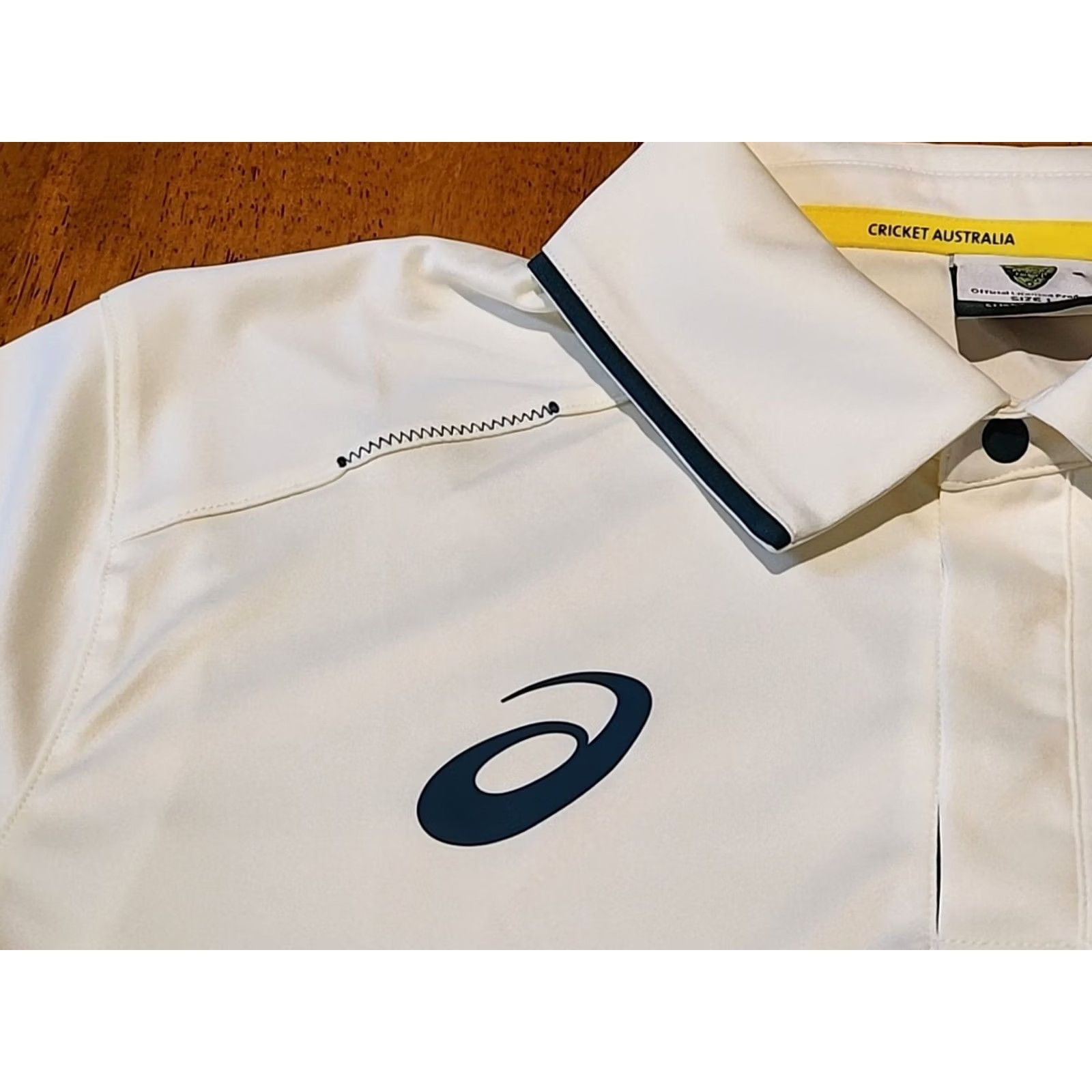 Asics VINTAGE Asics Cricket Australia Polo Shirt Large Sportswear Outdoors 2008 Men's Size US L / EU 52-54 / 3 - 7 Thumbnail