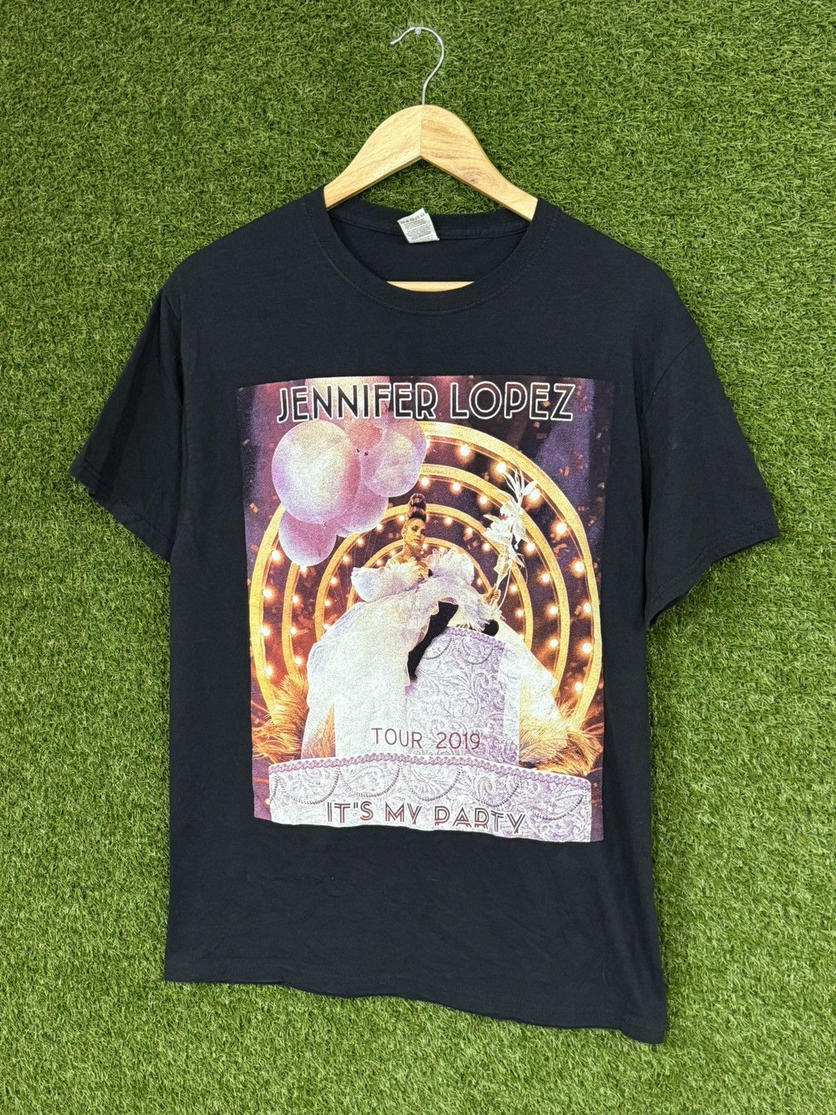 Vintage 2019 Jennifer Lopez Tour Logo Album Music Merch Tee Black Size US M / EU 48-50 / 2 - 1 Thumbnail