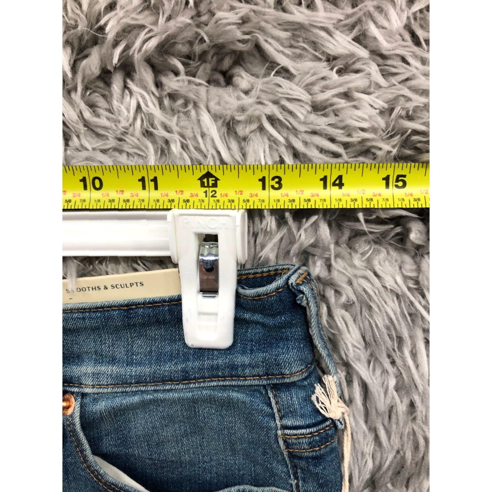 Vintage Universal Thread High Rise Shorts Womens Size 2 Dark Wash Blue Denim Jeans Size 26" / US 2 / IT 38 - 2 Thumbnail