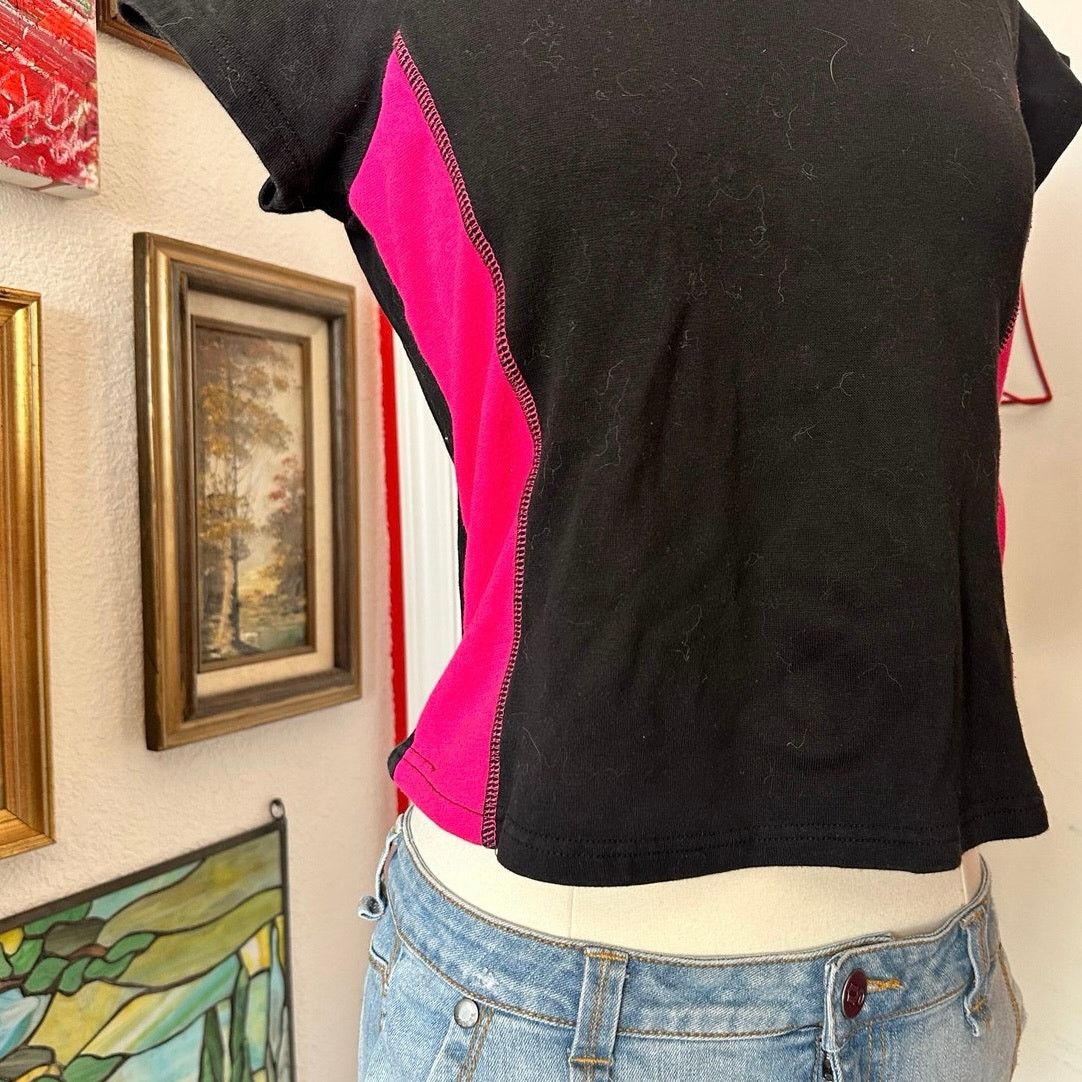 Other gw sport black and hot pink short sleeve shirt Size S / US 4 / IT 40 - 2 Thumbnail