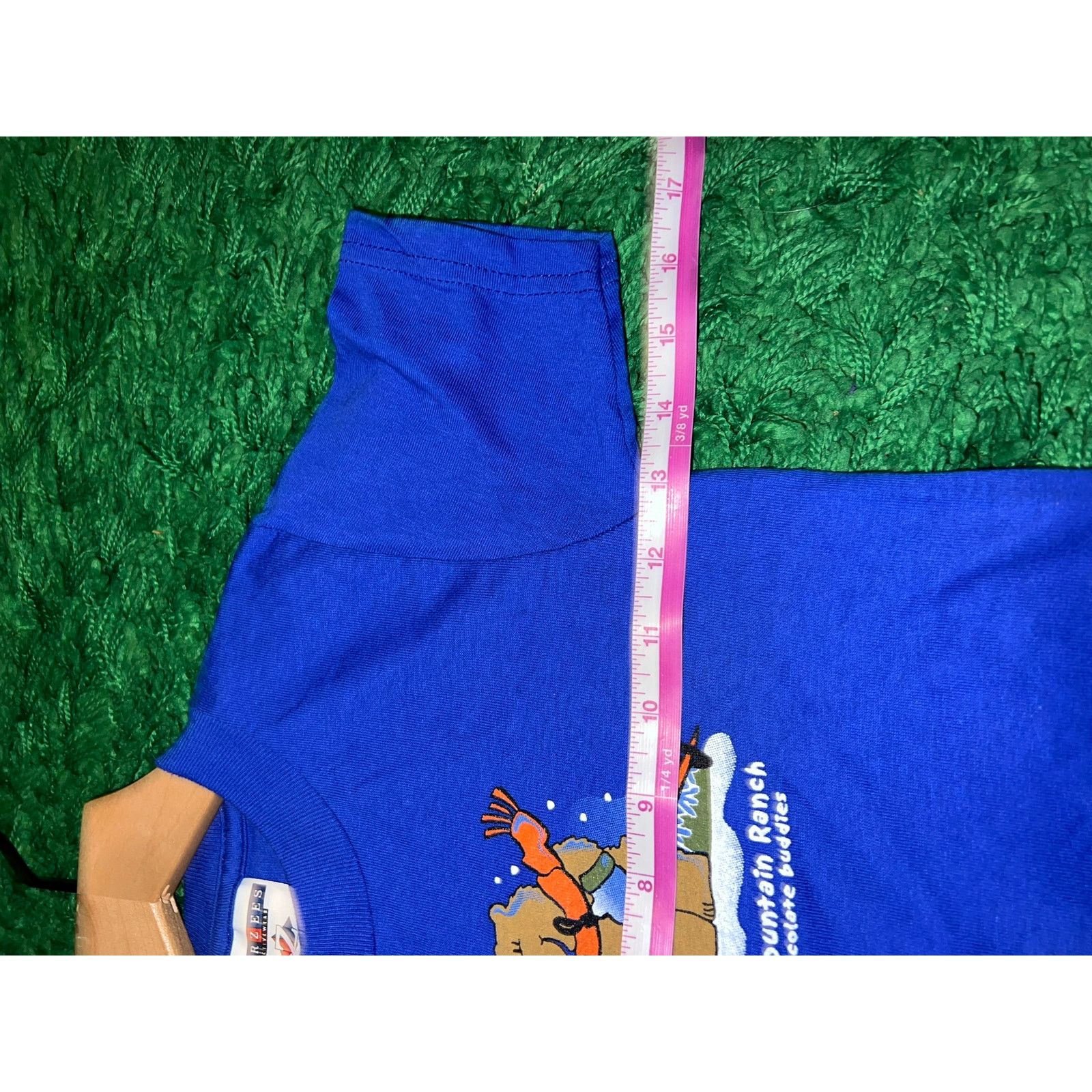 Jerzees 90s Youth Snow Mountain Hot Chocolate Buddies Shirt Kid's XS Size XS / US 0-2 / IT 36-38 - 7 Thumbnail