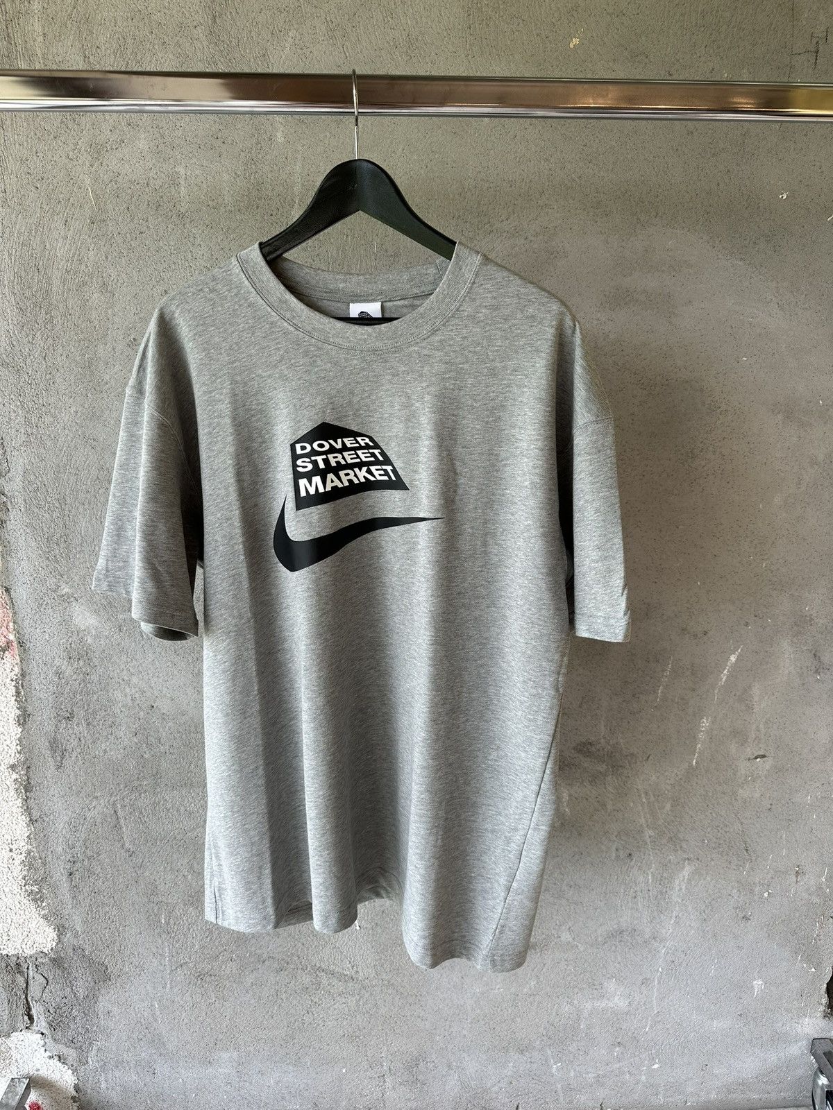 Dover Street Market × Nike nike dsm t-shirt Size US M / EU 48-50 / 2 - 1 Thumbnail