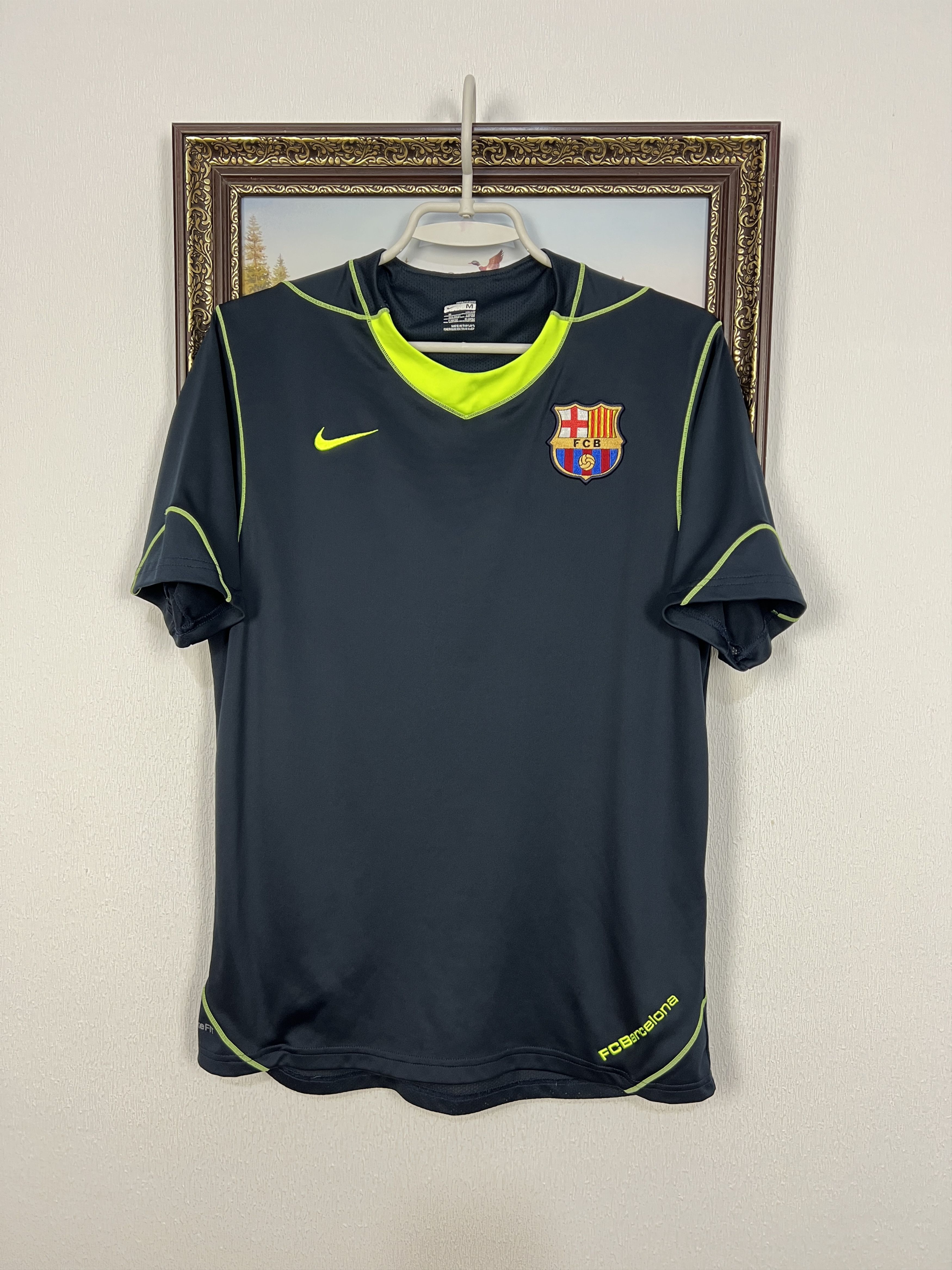 Nike Vintage Nike FC Barcelona Football Shirt Train Tee Jersey Size US M / EU 48-50 / 2 - 1 Thumbnail